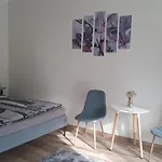 Appartement Világos, Kellemes Lakás, Jó Közlekedéssel *