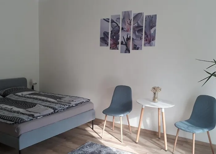 Apartment Vilagos, Kellemes Lakas, Jo Koezlekedessel *