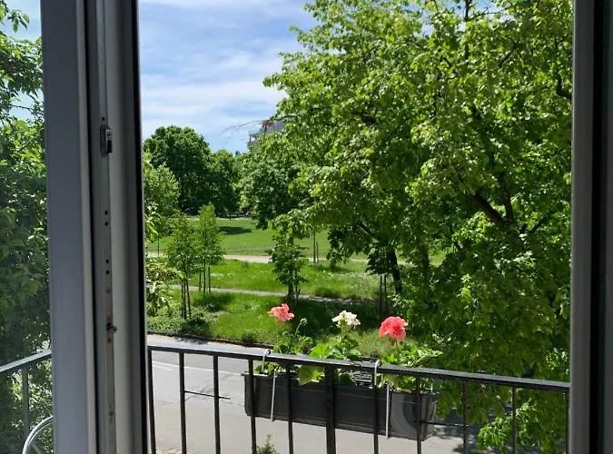 Vilagos, Kellemes Lakas, Jo Koezlekedessel Budapest